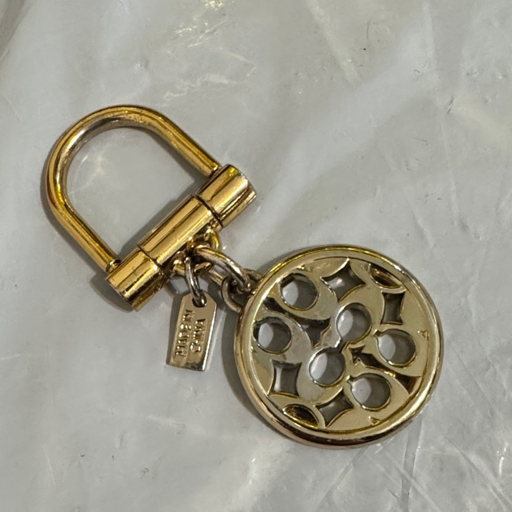 Coach Gold-Tone Crystal Logo Keychain Key & Card Holder Charm - Picture 2 of 8